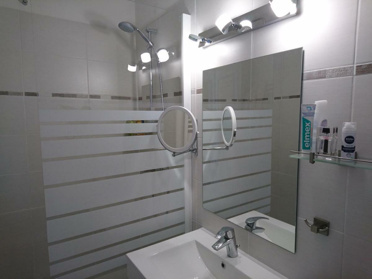 אגדה Residence Aquaplage 45M2 Front De Mer Plage Richelieu מראה חיצוני תמונה